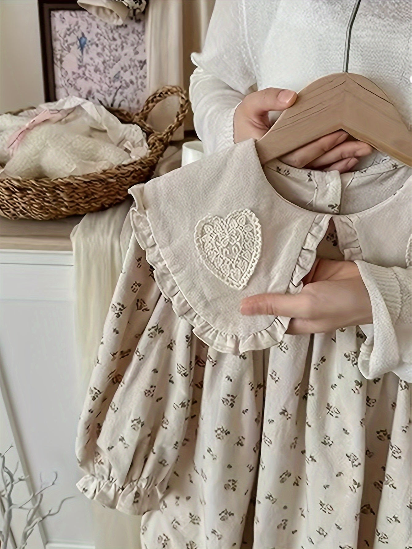 Girls' Floral Cotton Knee-Length Dress with Ruffle Hem and Long Lantern Sleeves