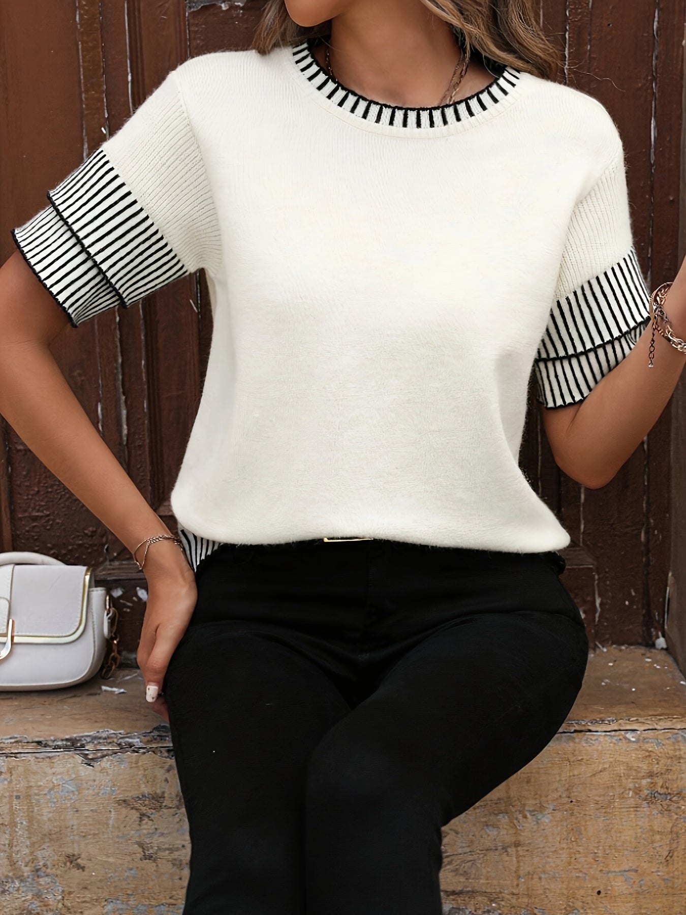 Plus o'lcham ayollar uchun qisqa ko'ylak rang blokli, zamonaviy qizil va qora, nafas oladigan mato