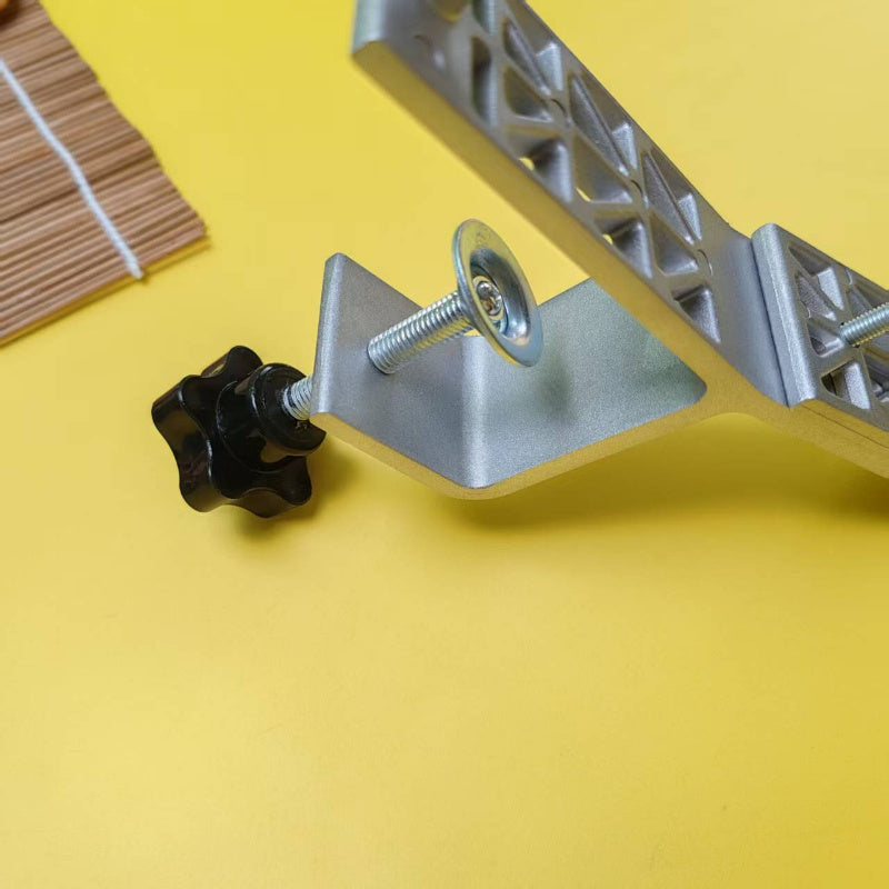 Kuchukcha pichog'ini silliqlash uchun qattiq burchakli, sirpanmaydigan asos, samarali silliqlash