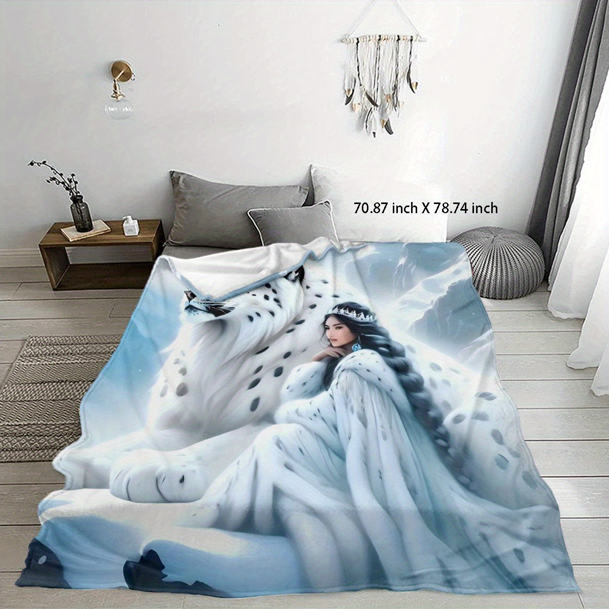 Leopard and Woman Design Flannel Fleece Blanket Hypoallergenic Washable Polyester Bedding for Living Room Couch All-Season Gift