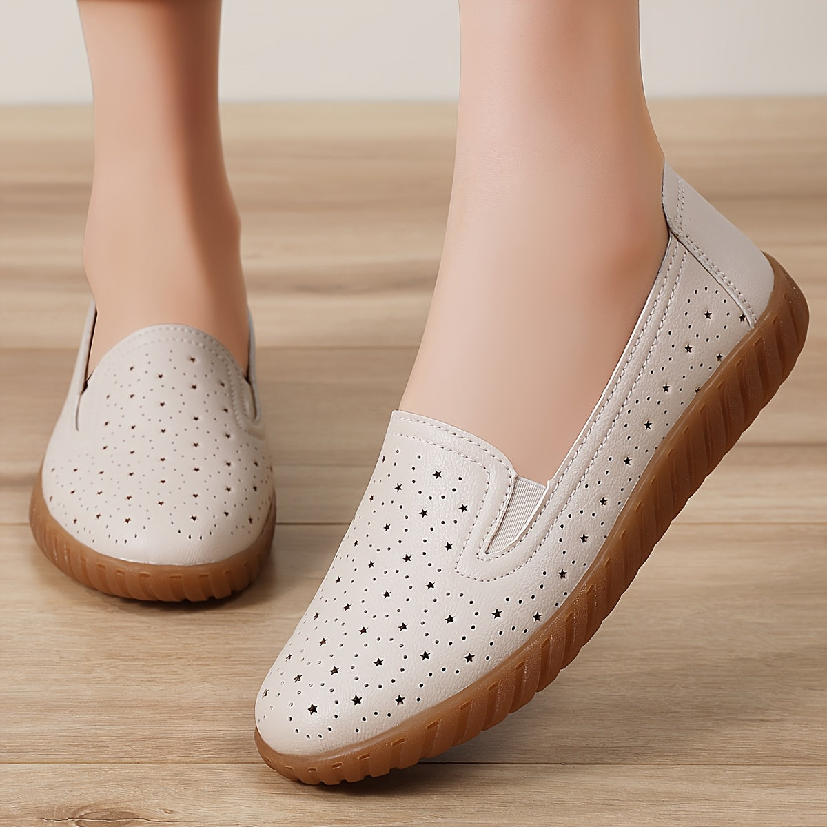 Women's Slip-On Ballet Flats Synthetic Round-Toe Shoes Black Dots Casual Comfort