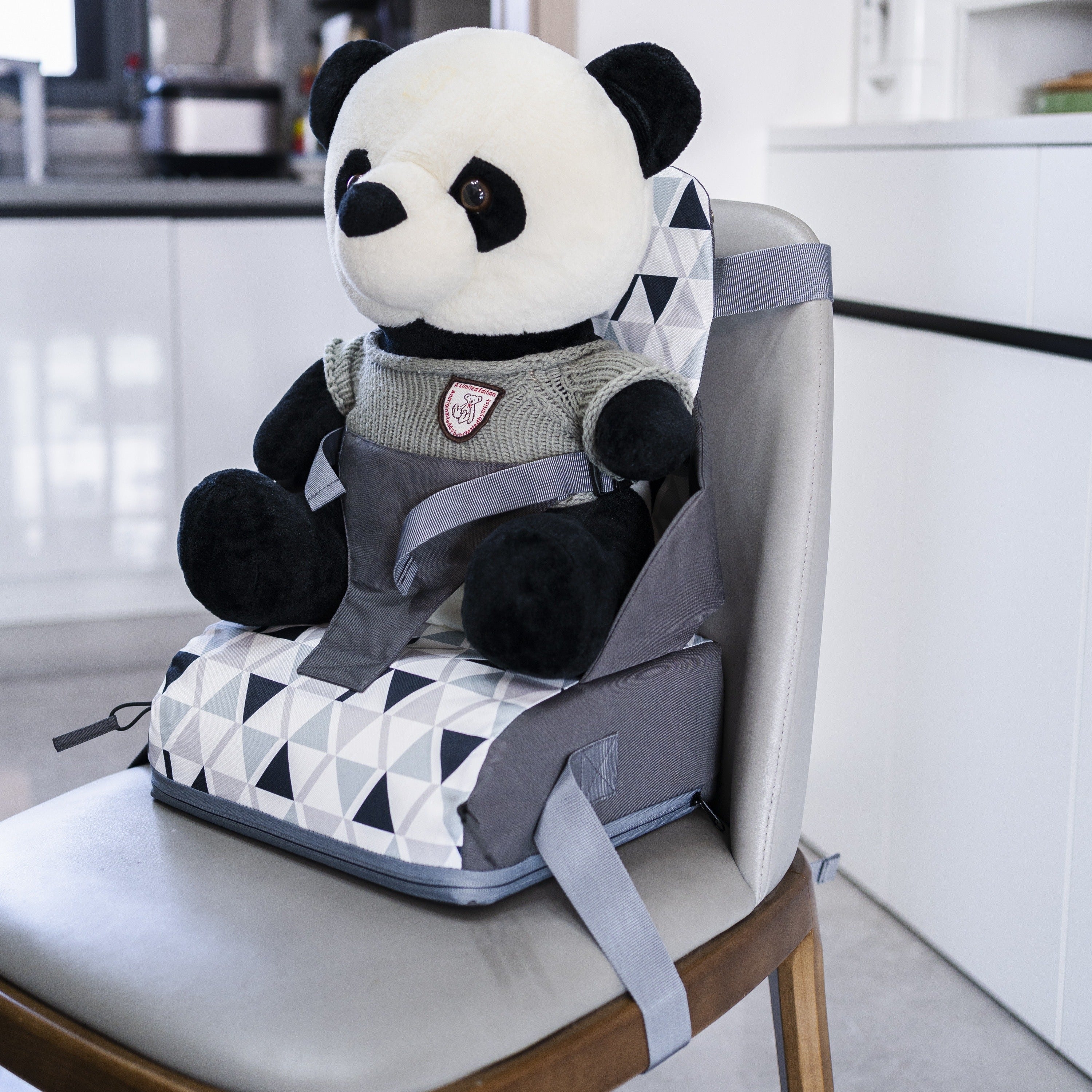 Child Booster Seat with Waterproof Cushion, Adjustable Safety Belt and Backrest