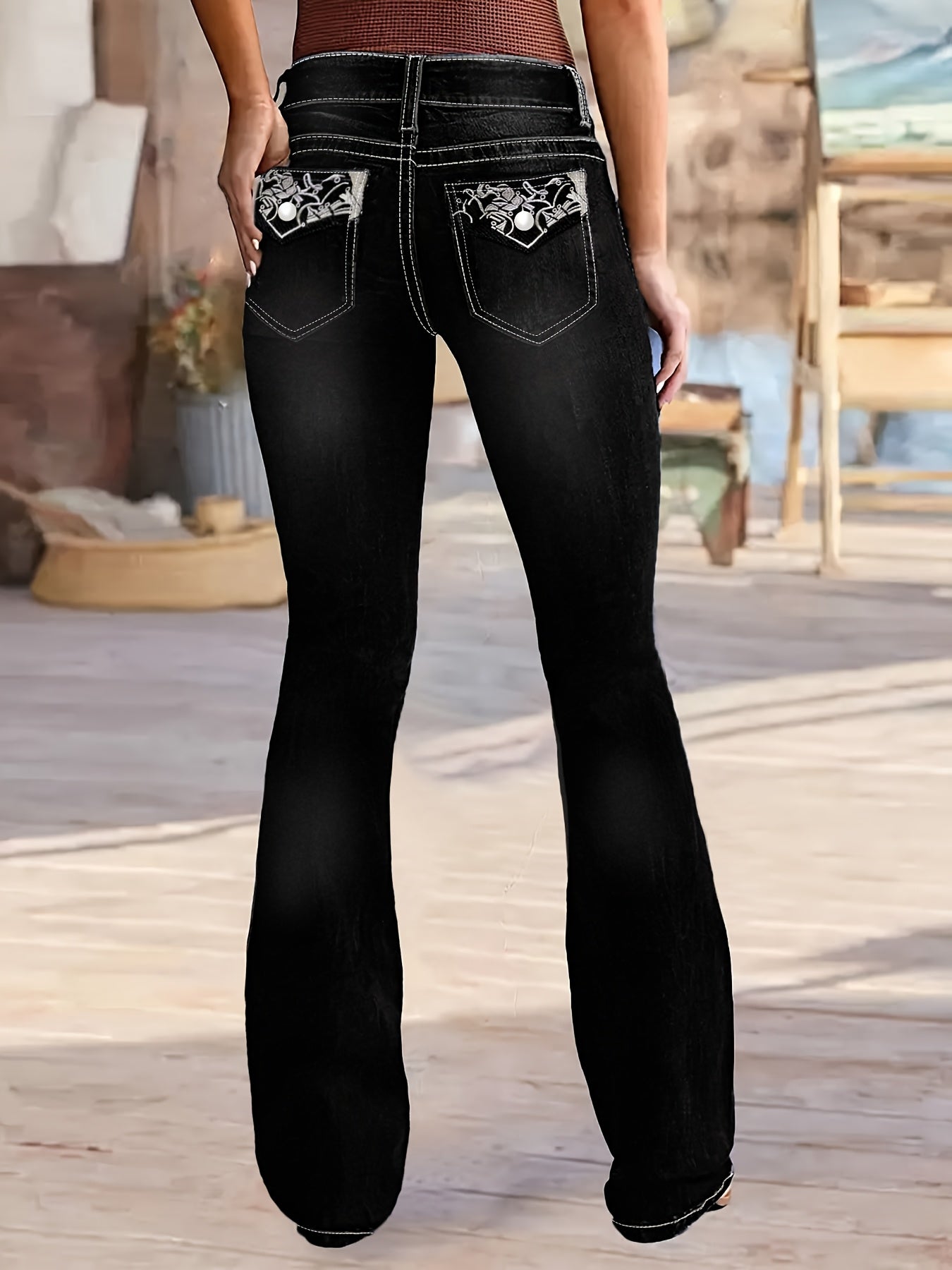 Women's Plus Size Black Retro Geometric Pattern Flared Pants with Embroidered Pockets