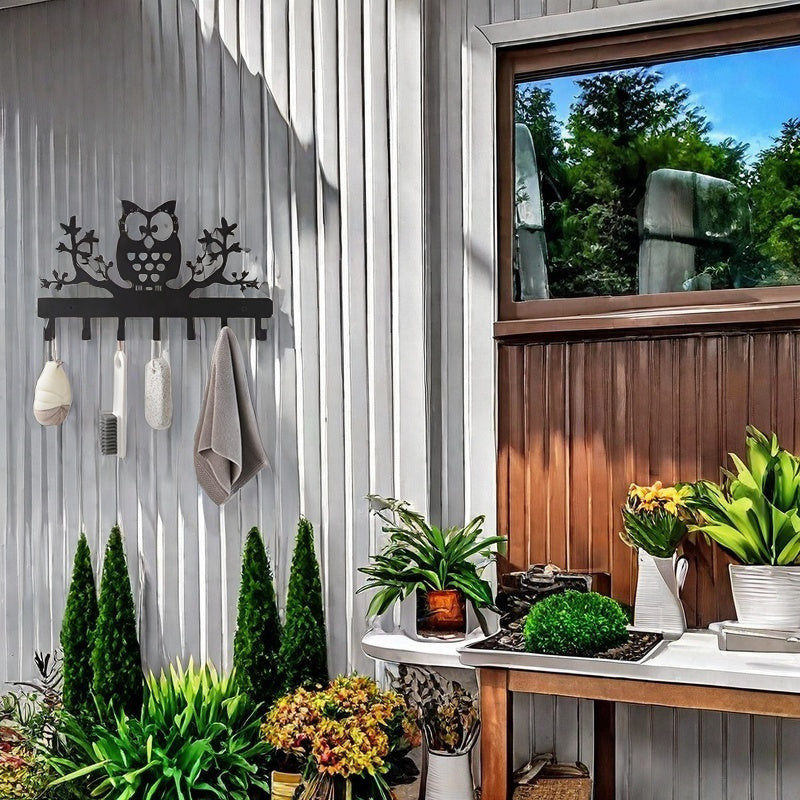 Wall-Mounted Iron Owl Coat Hook with Seven Hooks for Entryway Storage