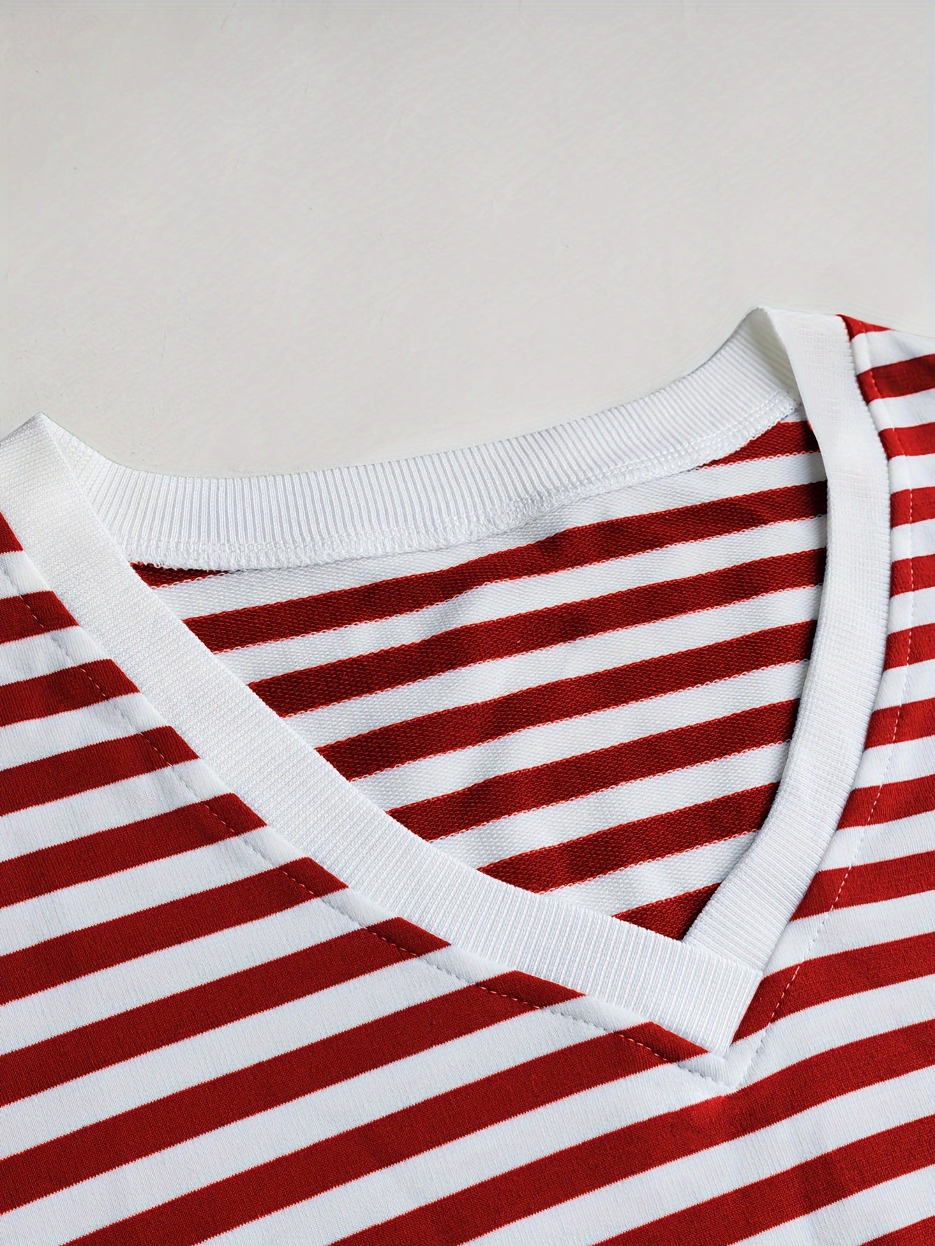 Women's Striped Lounge Set Long Sleeve V-Neck Shorts Casual Fall Wear