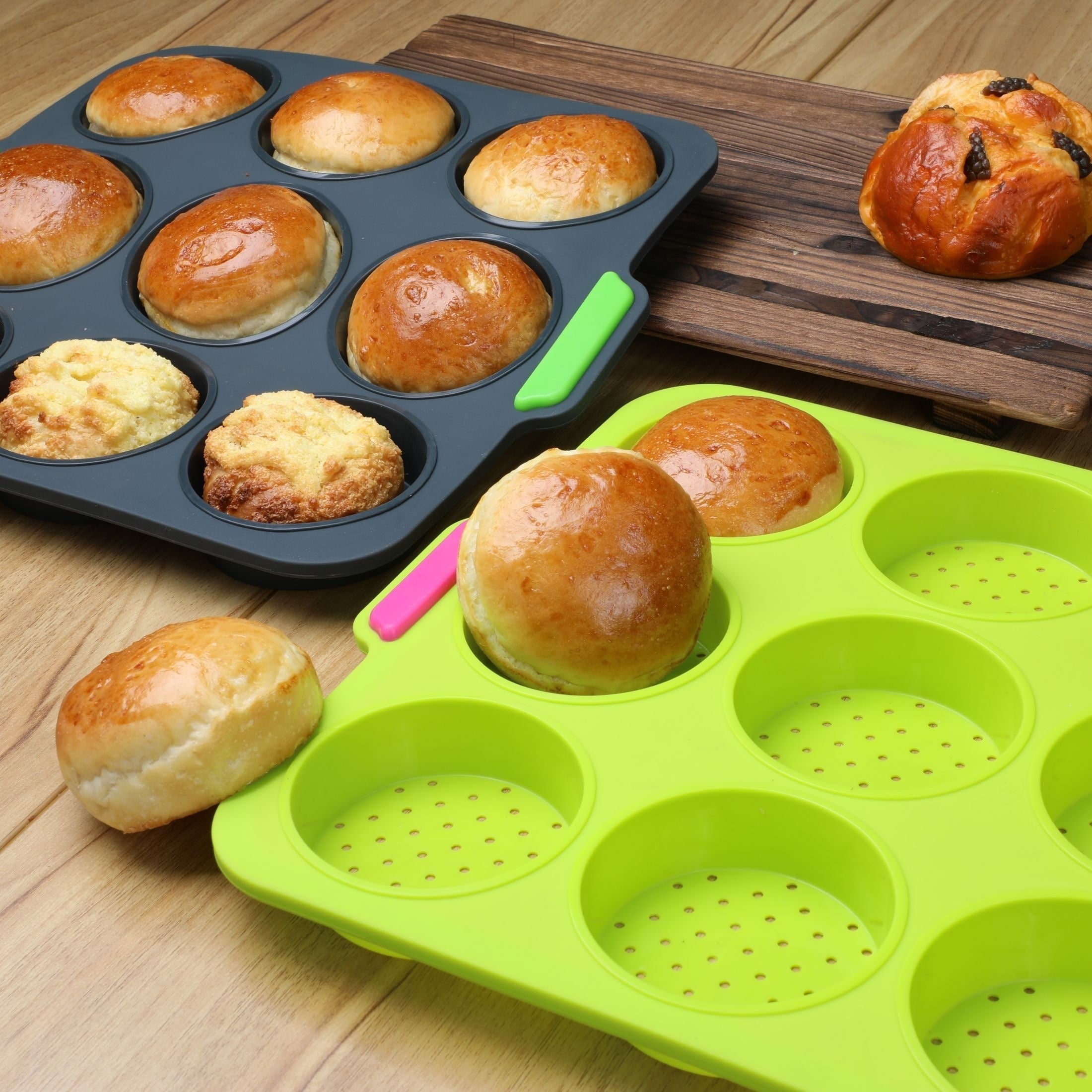 Non-Stick Silicone Cake Mold for Cupcakes Muffins 9 Cavities Heat-Resistant