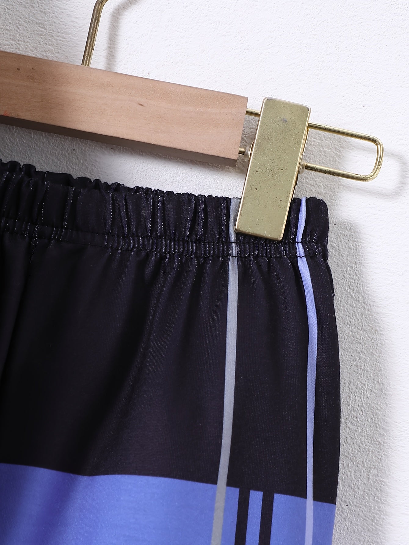 Boys' 2-Piece Sports Suit with Striped Sweatshirt and Joggers for Spring and Fall