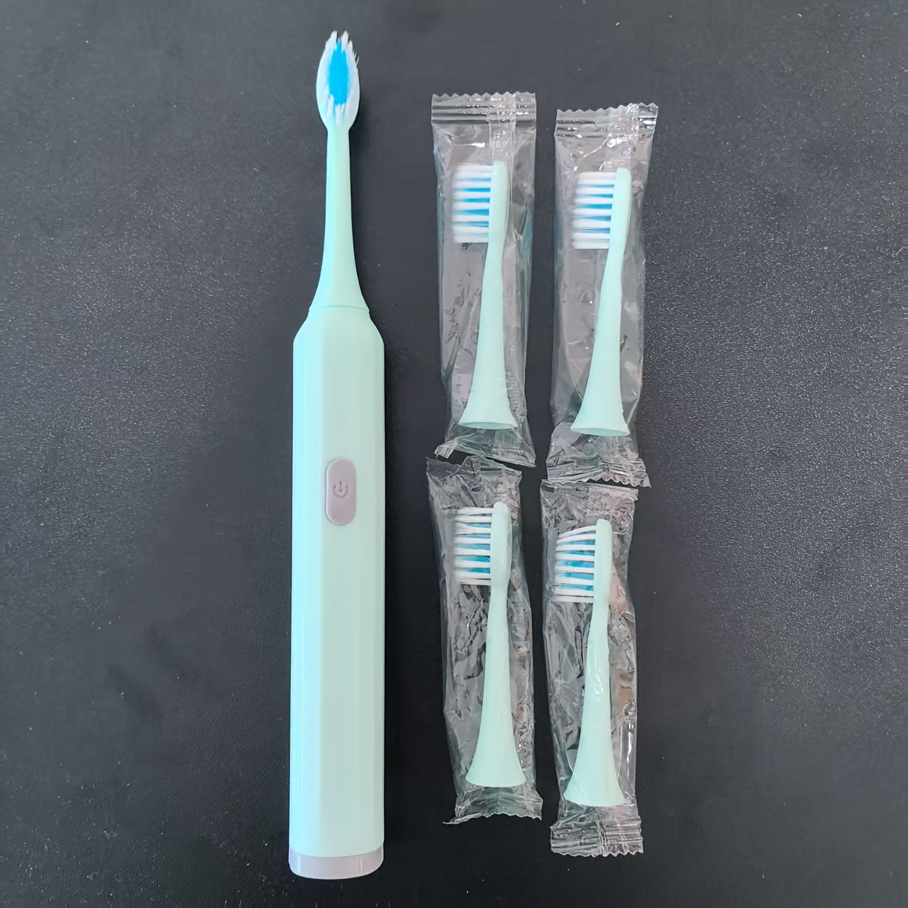 Электрическая зубная щетка для взрослых с 3 насадками для глубокой очистки, путешествий и отбеливания