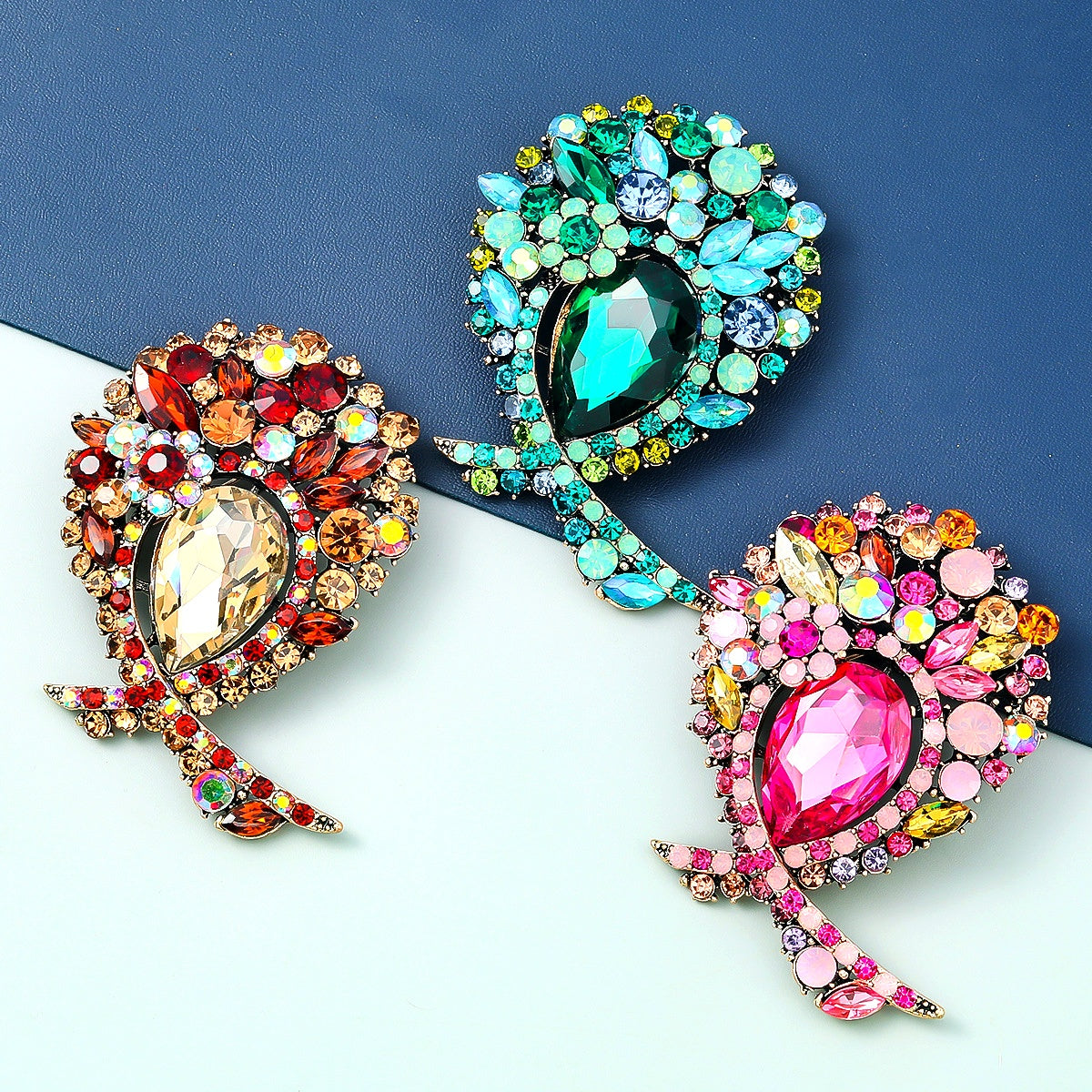 Women's Sparkly Rhinestone Flower Brooch Pin Jewelry Fashion Accessory
