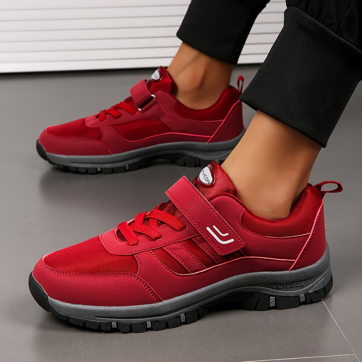 Women's Black High-Top Winter Sneakers Faux Fur Warm Non-Slip