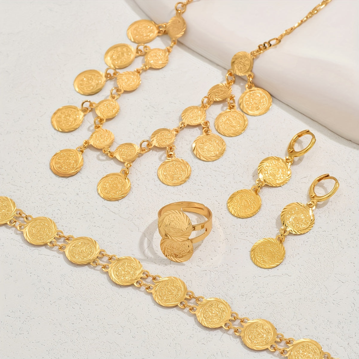 Ayollar uchun zamonaviy 5 qismli Ramazon zargarlik to'plami - Mis tangalaridan yasalgan marjon, bilaguzuk, sirg'alar va uzuk - To'ylar va sovg'a berish uchun ideal, Islom ilhomlangan aksessuarlar