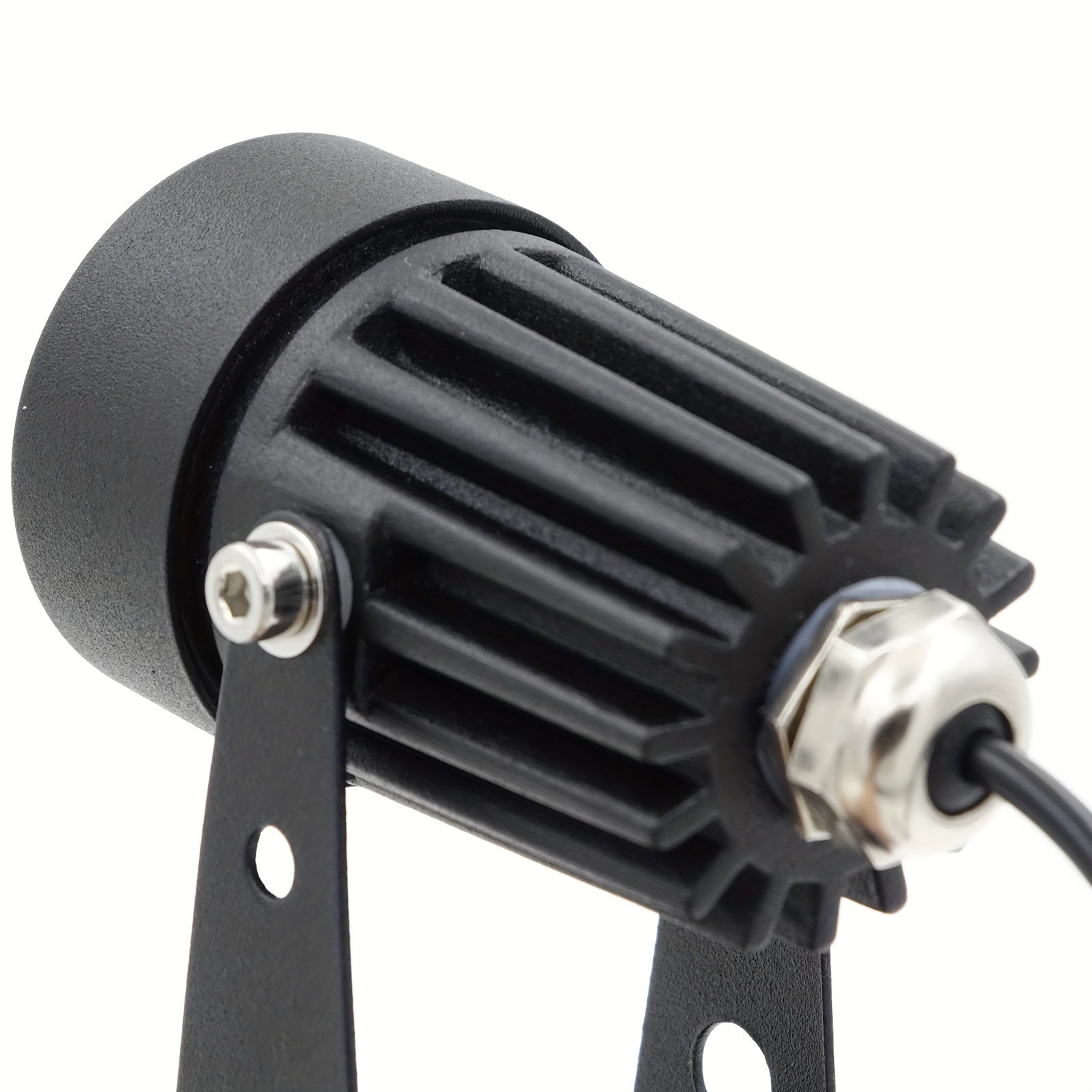 1 dona MII-PWR quyosh yoritgichi, teginish nazorati bilan, iliq oq yorug'lik, alyuminiy konstruktsiya, yarim flush montaj, kukun bilan qoplangan tugatish, akril lampochka soyasi, 2500mAh batareya bilan quyosh energiyasi bilan zaryadlanadi.