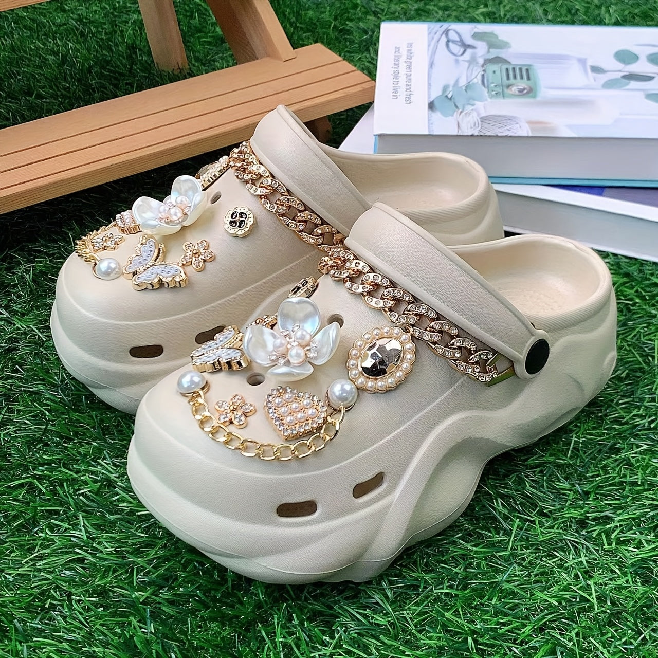 Women's EVA Slip-On Shoes Summer Casual With Flower and Rhinestone Details