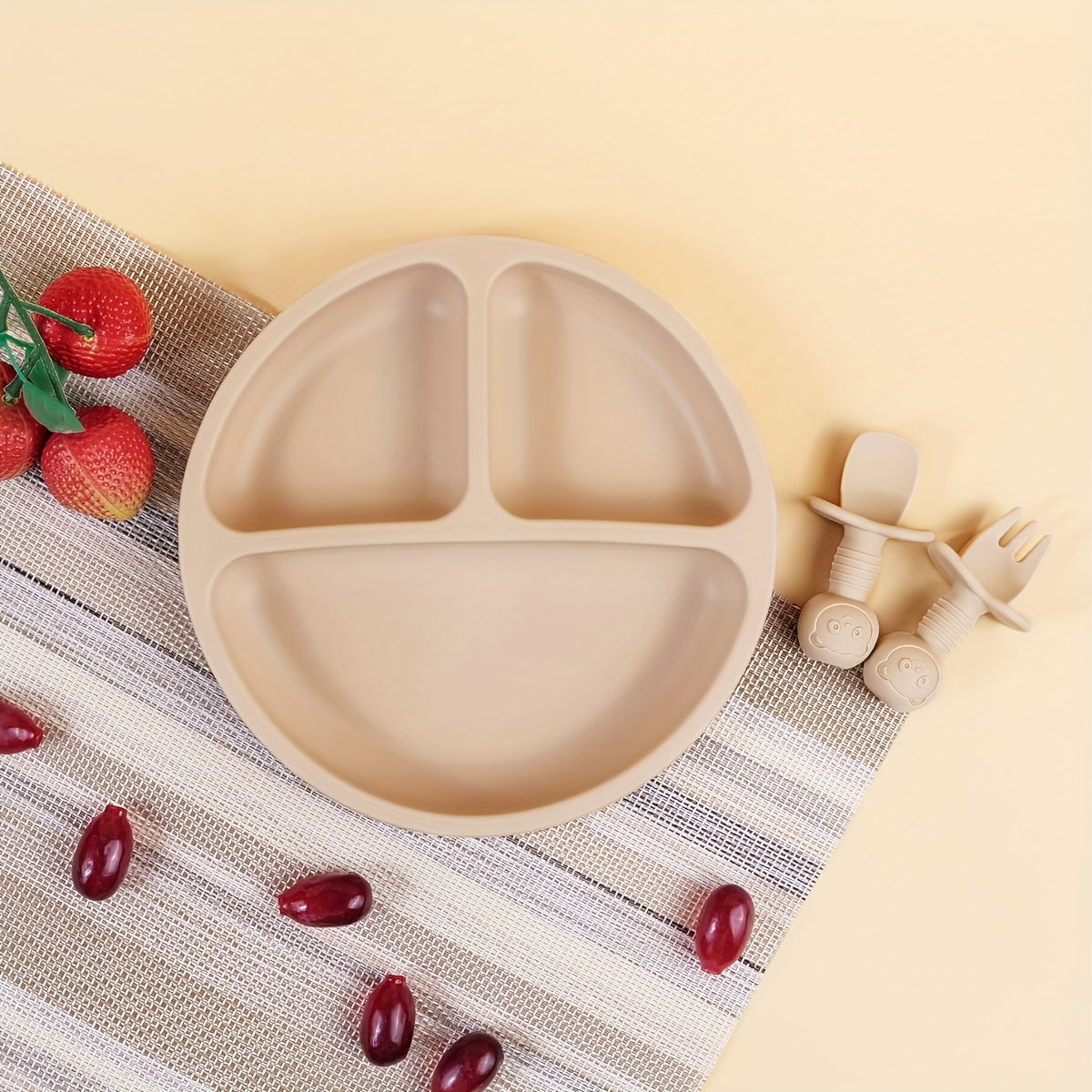 Silicone bolalar ovqatlantirish to'plami bo'linadigan plastinka bilan, BPA-free, bolalar uchun boshqariladigan ovqatlantirish uchun