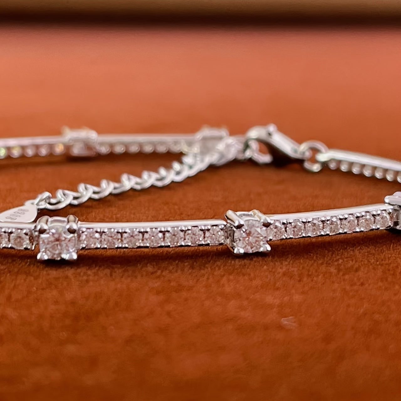 Шикарный антикварный богемный браслет из серебра 925 пробы с моиссанитом - 1,67 карата, камень рождения декабря, идеально подходит для повседневной носки и праздничного подарка, включает подарочную коробку, цепочка для руки в комплекте.