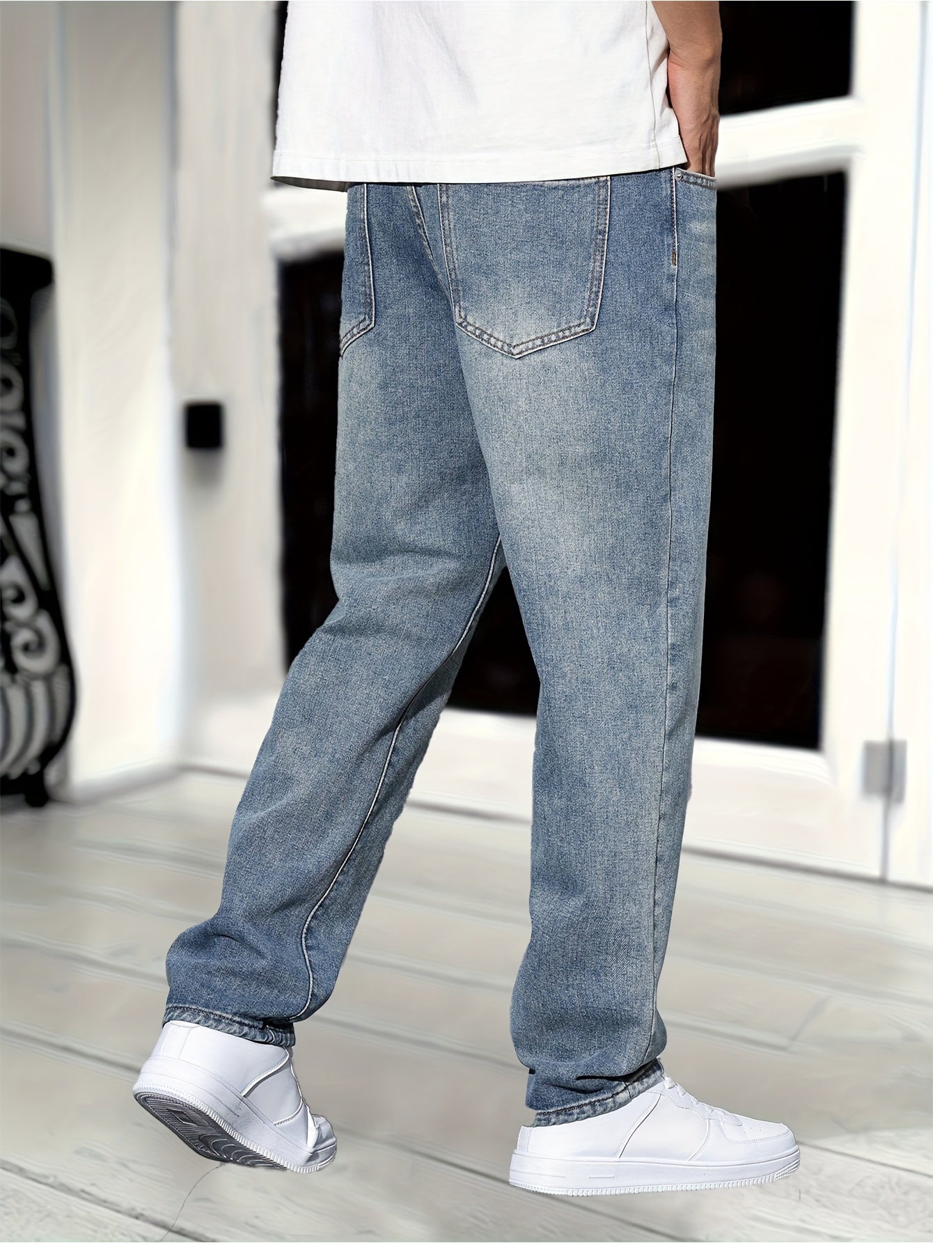 Men's Classic Straight Leg Jeans Casual Denim Cotton Blend All-Season