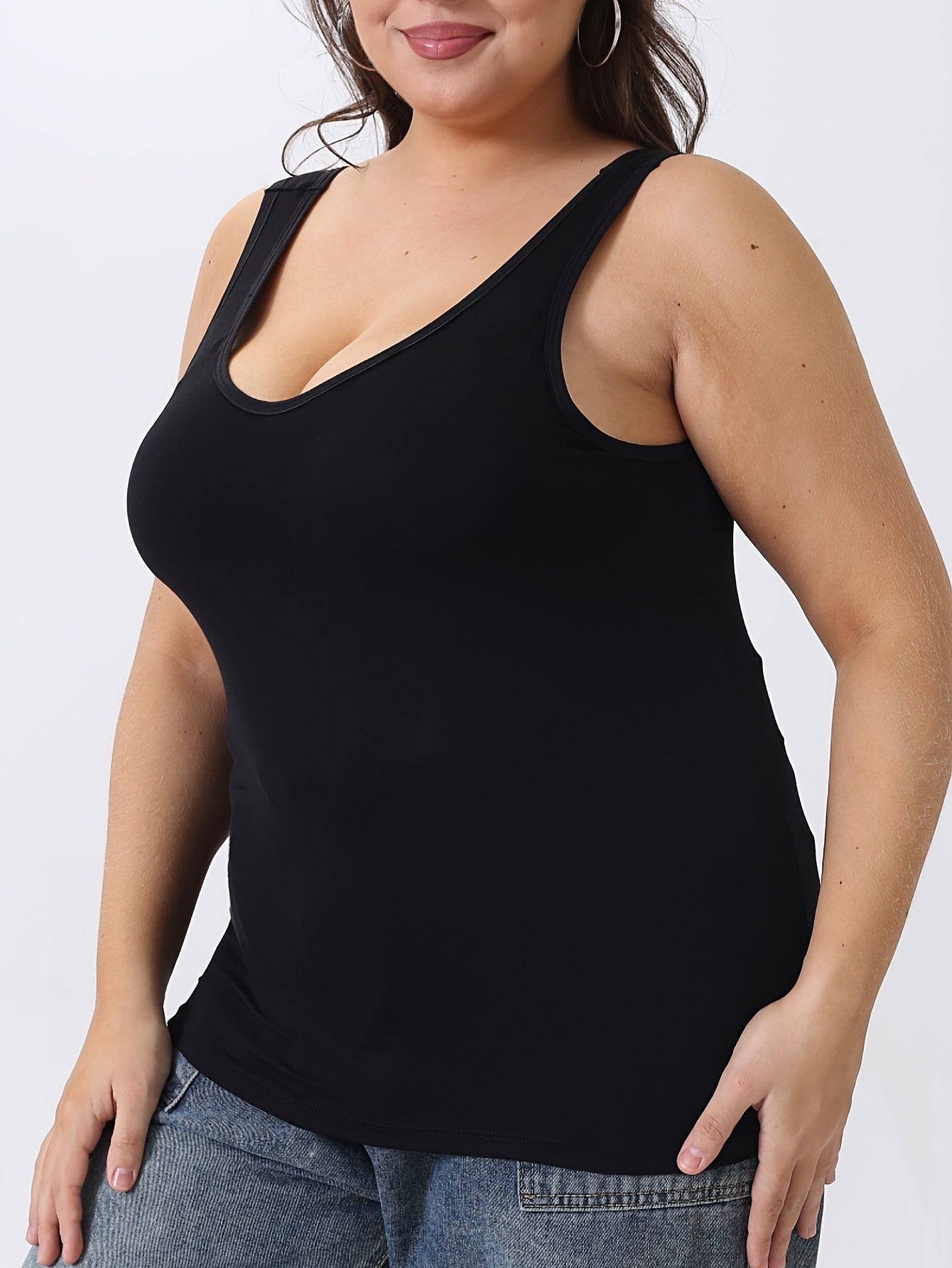 Plus Size Women's Wide Strap Tank Top with Built-In Bra Pad All-Season