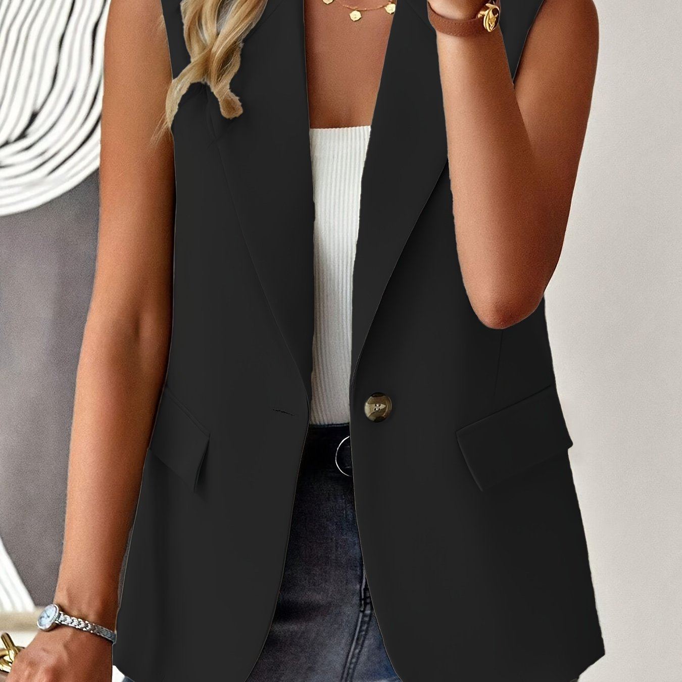 Women's Sleeveless Solid Color Button Front Lapel Vest for Spring and Fall