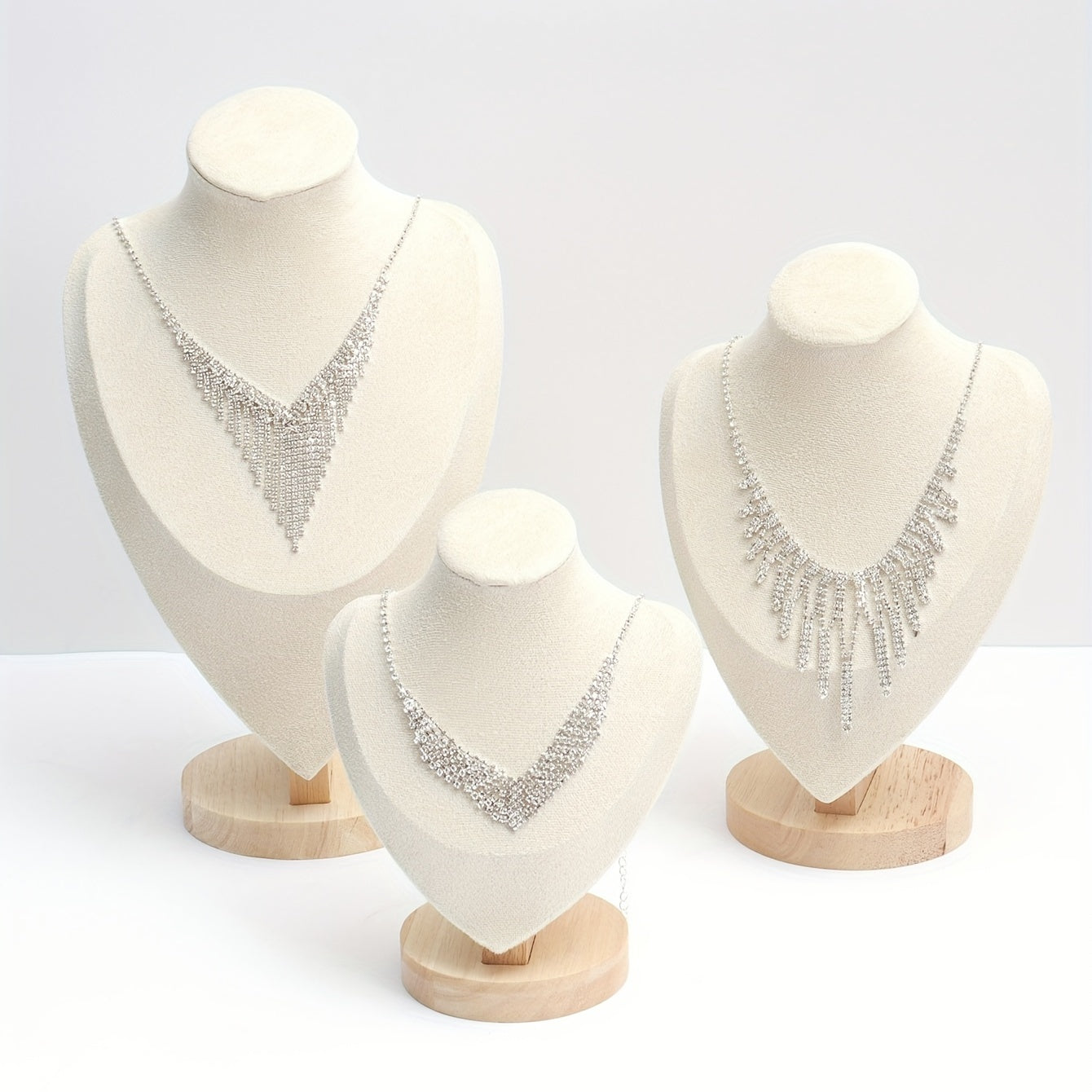 Yog'och Flannellette taqinchoq namoyish qilish standi, portret bo'yin moldi bilan, zargarlik buyumlarini namoyish qilish uchun