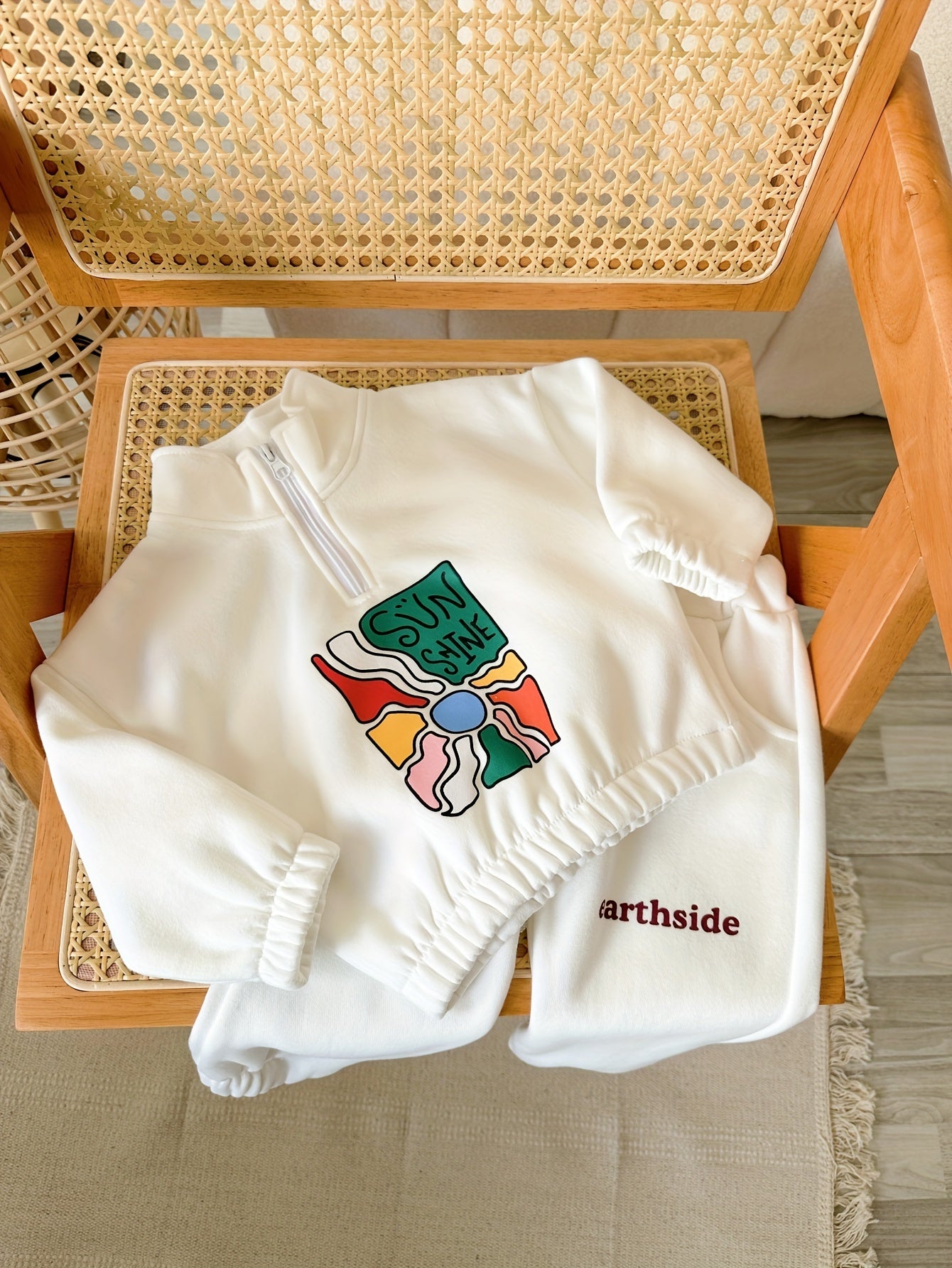 Baby Boys and Girls Winter Cartoon Print Zipper Top and Trousers Set 0-3 Years