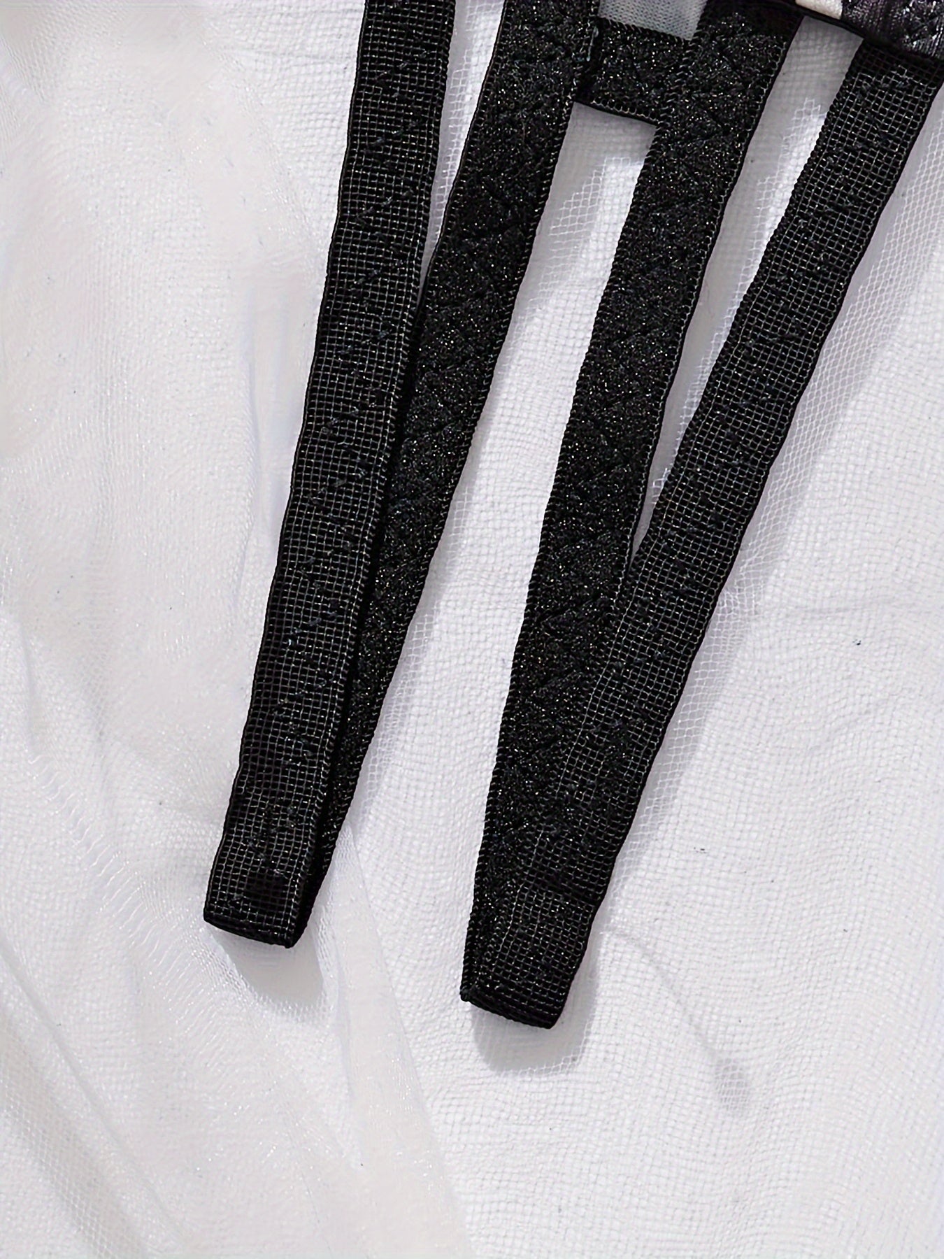 Women's Lace Seductive Lingerie Set with Adjustable Straps and Floral Design