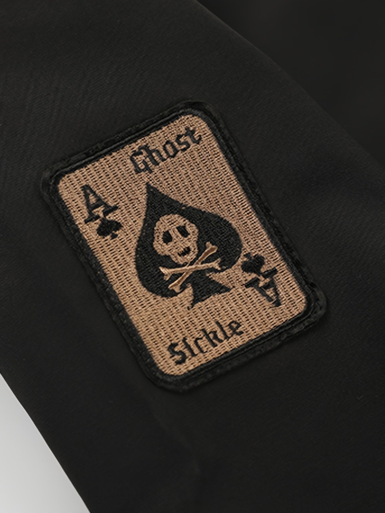 Erkaklar uchun engil bomber kurtkasi, beysbol yaka va tikilgan universitet dizayni bilan