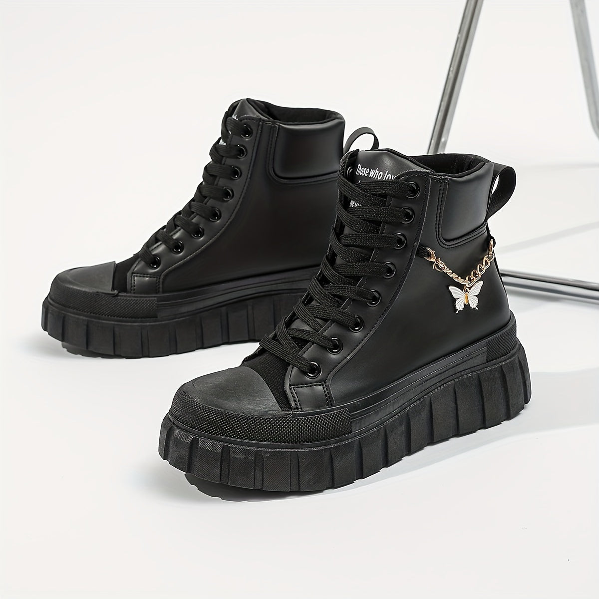 Zapatillas de plataforma gruesa para mujer con cordones y estilo alto, calzado casual con colgante de mariposa