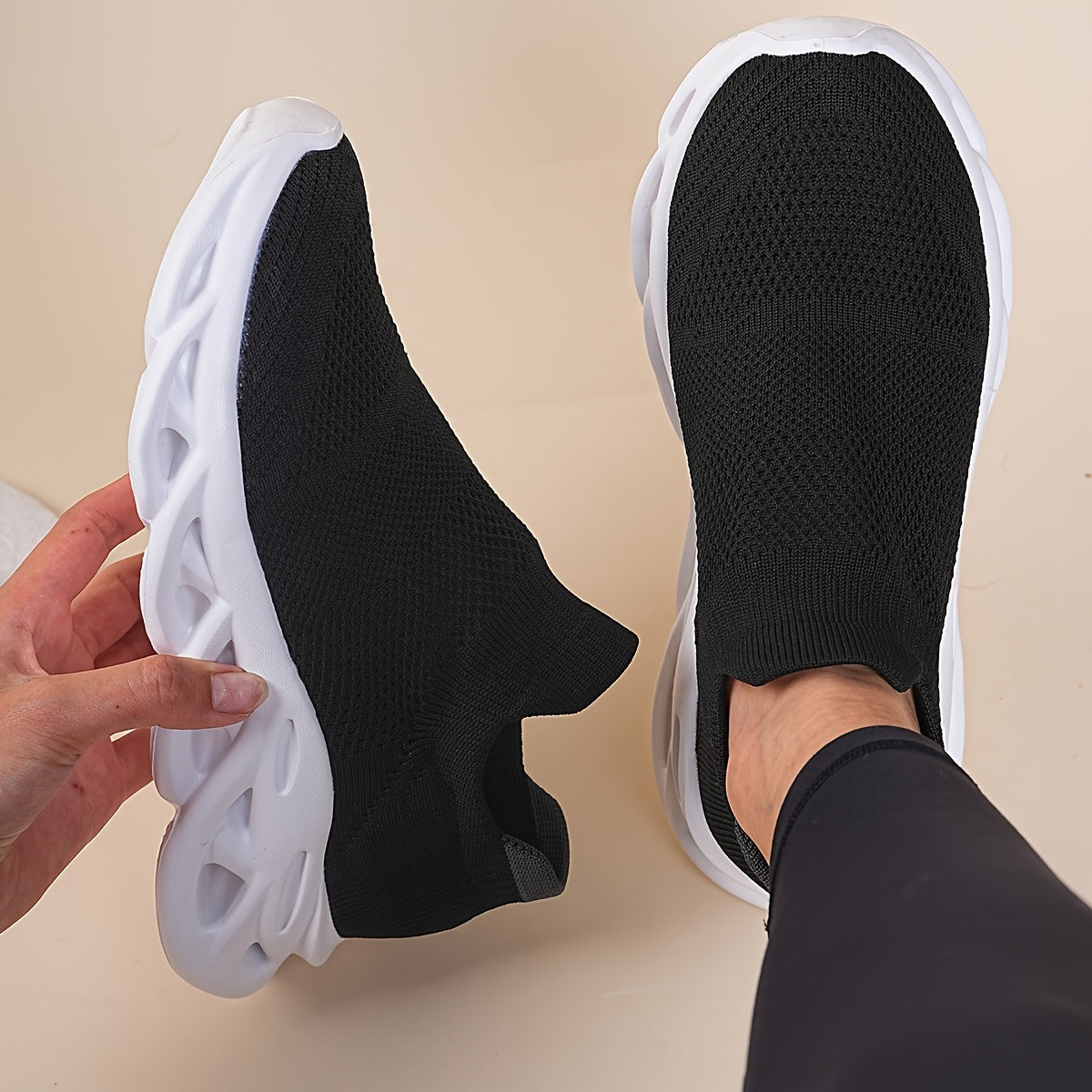 Women's Slip-On Walking Sneakers Breathable Knit Lightweight Casual Shoes