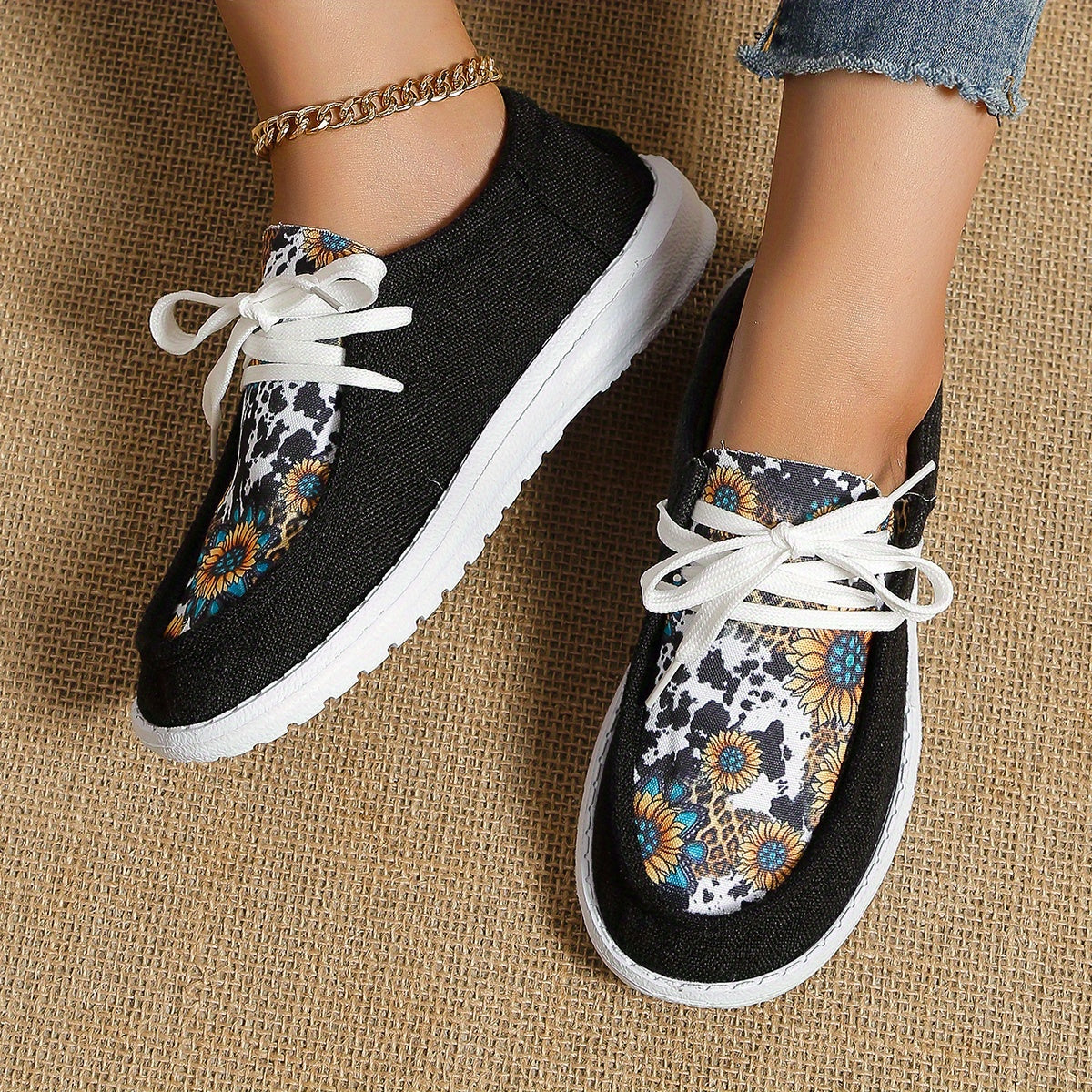 Women's Canvas Flat Sneakers Casual Low Top Loafers Lightweight Shoes