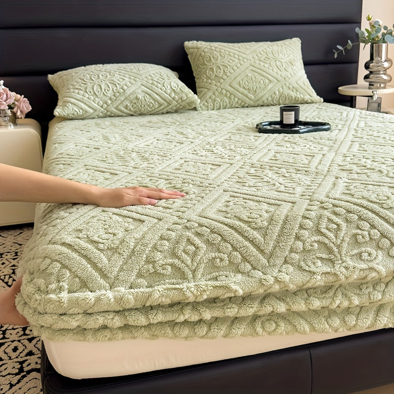 Autumn Winter Bedding Fitted Sheet Luxurious Taffeta Carved Design Soft Knit Solid Color Machine Washable