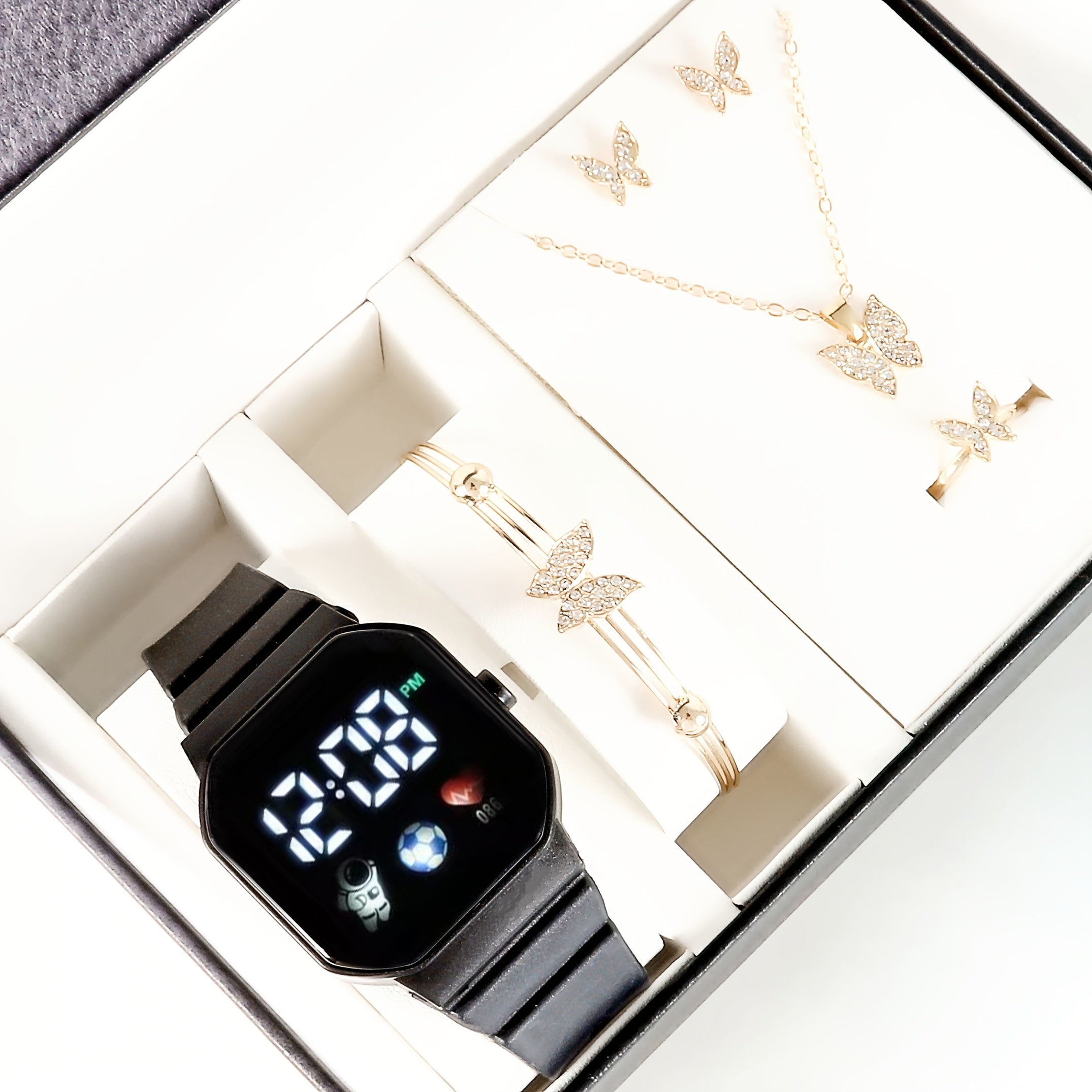 Harajuku Style Astronaut Smartwatch Set with LED Calendar and Butterfly Bracelet