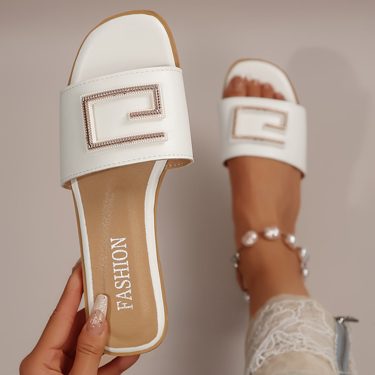 Ayollar uchun shippaklar yumshoq sirt tekis barmoqli qulay ko'p qirrali ranglar