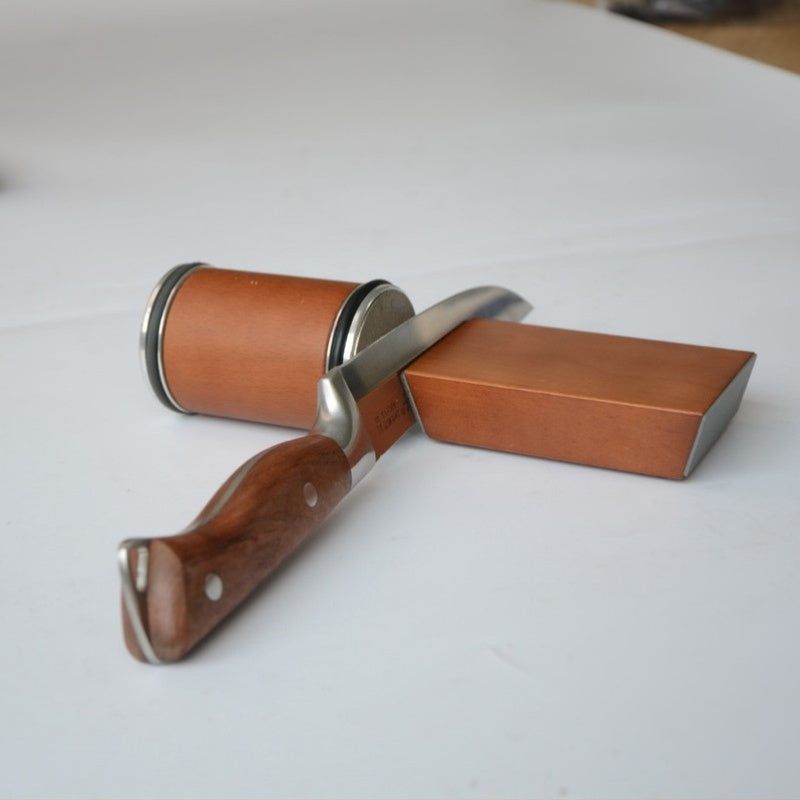 Magnit burchaklari 15 va 20 daraja bilan pichoqni qattiqlashtiruvchi, metall konstruktsiya, batareyaga ehtiyoj yo'q