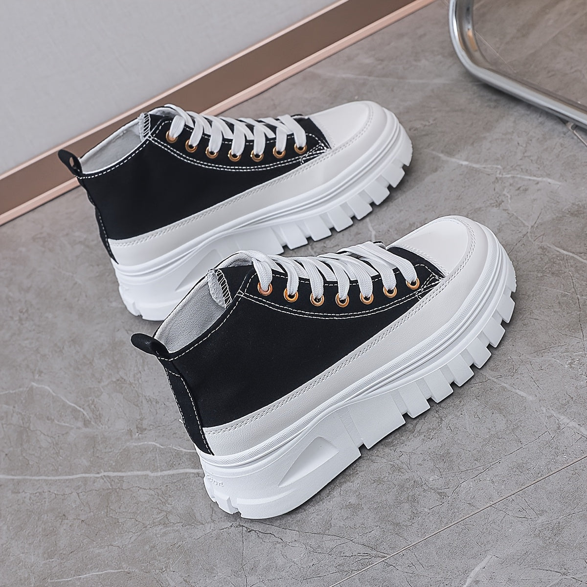 Women's Chunky Platform Lace-Up Sneakers Breathable Mid-Top Casual Shoes