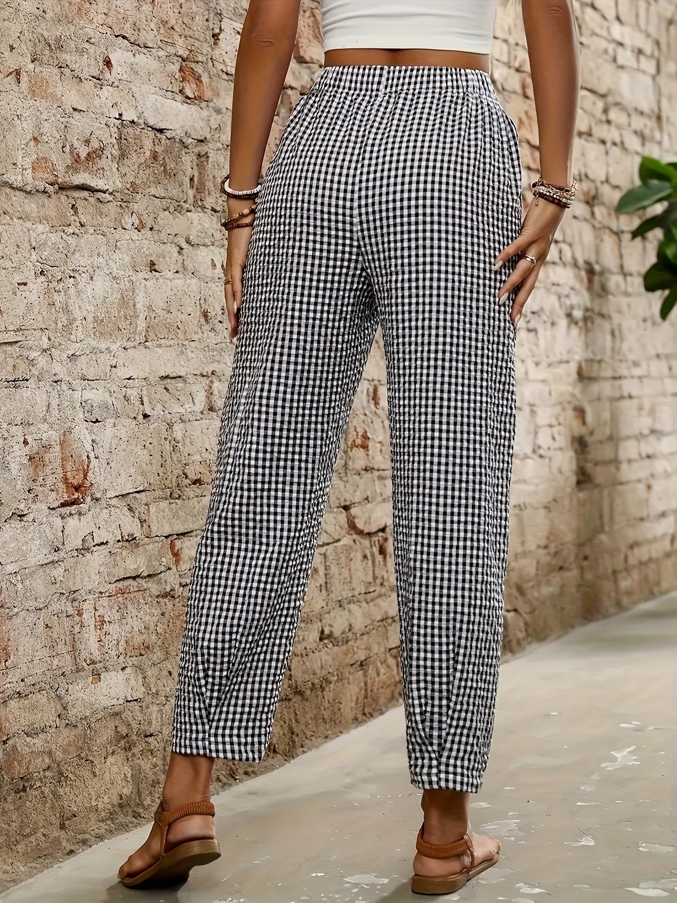 Plus Size Women's Gingham Casual Pants with Pockets Elastic Waist Blue White