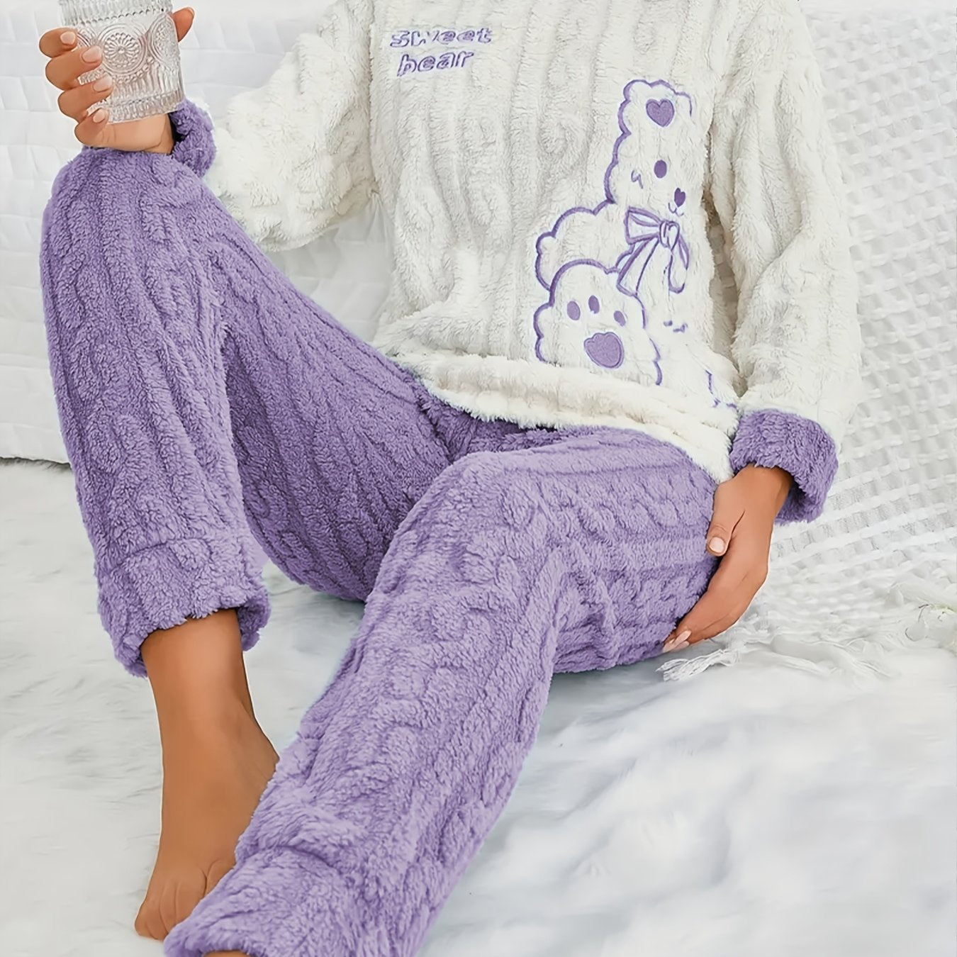 Plus Size Women's Cozy Winter Pajama Set Polyester Two-Piece Nightwear