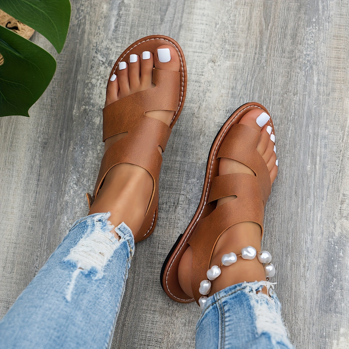 Women's Solid Color Slip-On Sandals with Soft Sole for Beach and Casual Wear