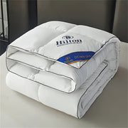 All-Season Ultra-Soft Polyester Comforter for Hotel Bedrooms and Gifts