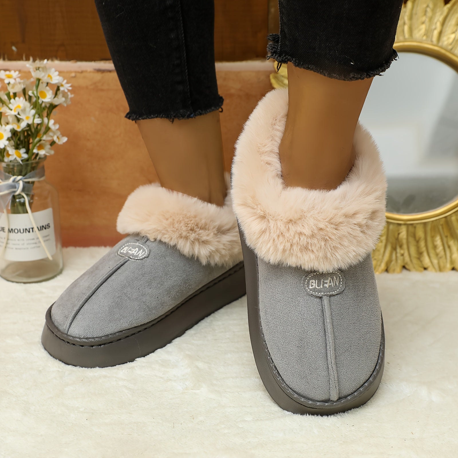 Women's Winter Slippers Indoor Outdoor Cushioned EVA Brown White Plush
