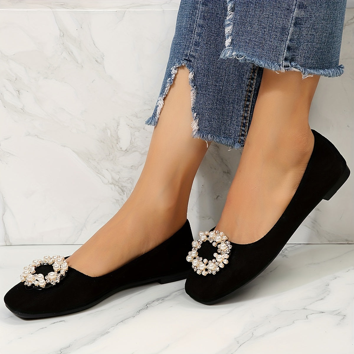 Zapatos planos negros para mujer con parte superior de tela y suela de goma para uso casual y formal