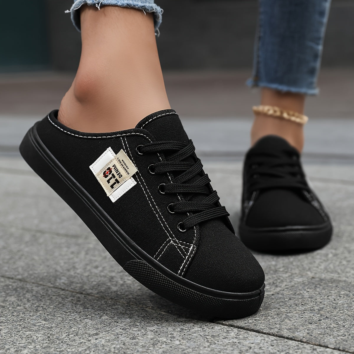 Ayollar uchun slip-on kundalik poyabzal nafas oladigan mato, sirpanmaydigan taglik, qora, oq, pushti