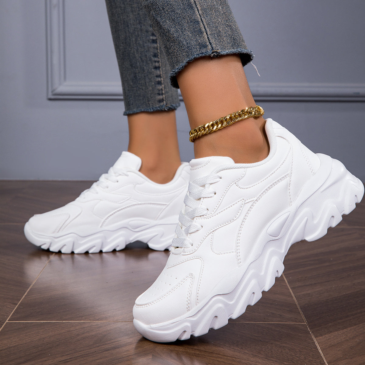 Women's Casual Mesh Sneakers Lace-Up Low Top All-Season EVA Sole