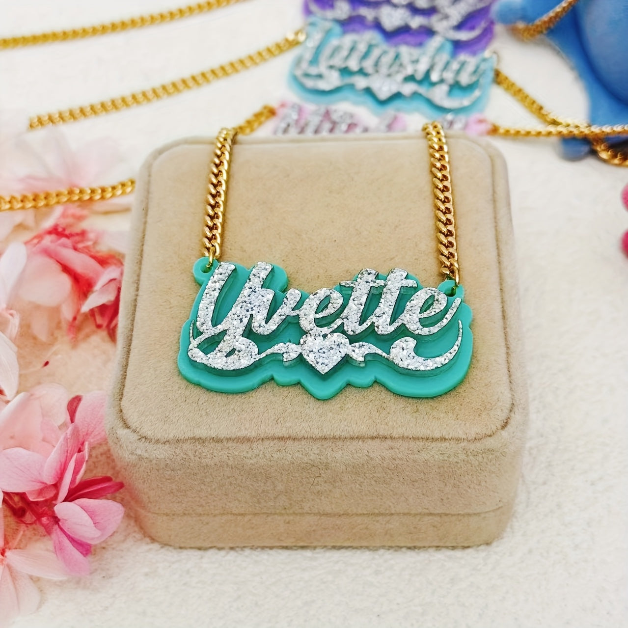 Personalized Acrylic Name Necklace with Heart Lace and Custom English Nameplate in Multiple Colors