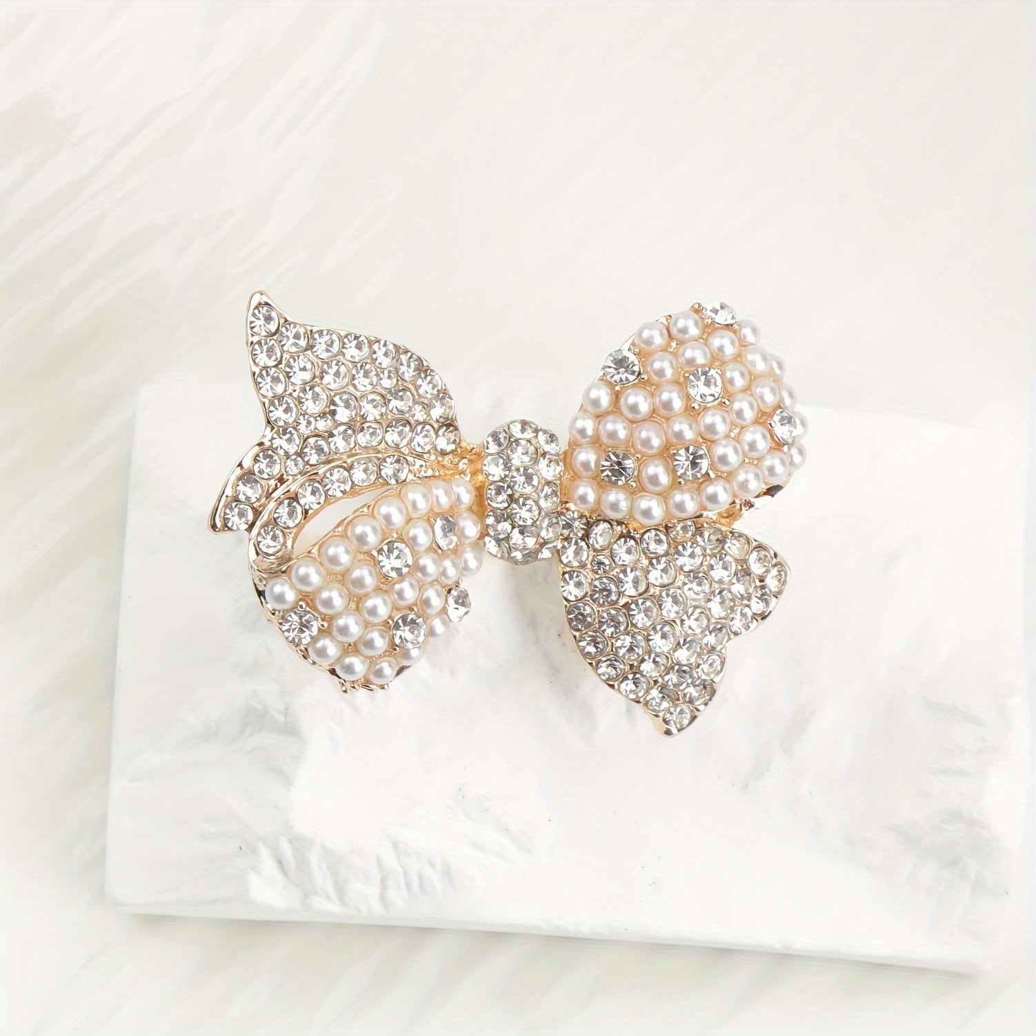 Women's Bow Brooch Rhinestone Alloy Wedding Accessory Elegant Jewelry