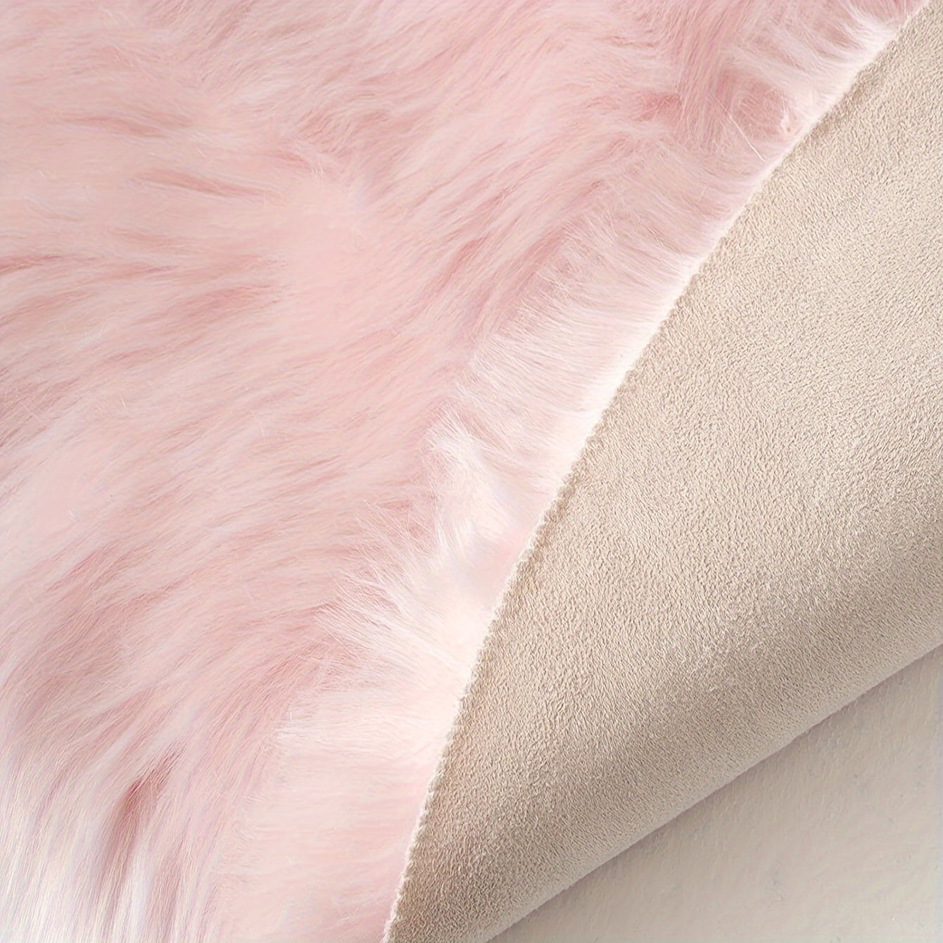 Pink Heart-Shaped Plush Faux Sheepskin Rug for Bedroom, Vanity Chair, Home Decor