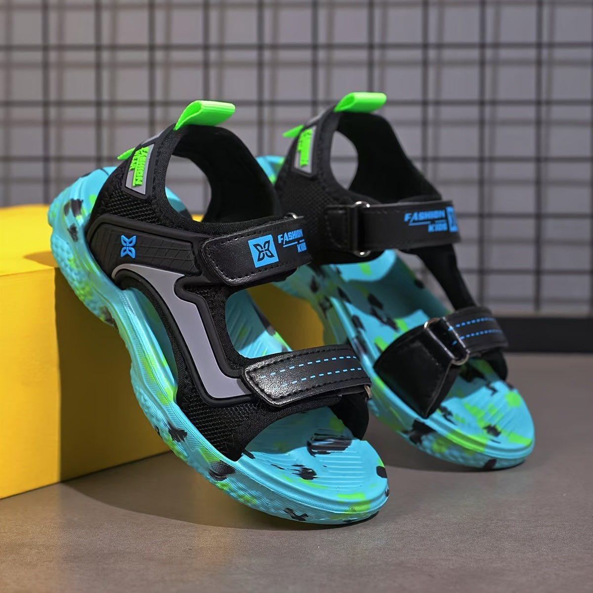 Kids Mesh Sneakers Boys Girls Breathable Lightweight Casual All-Season