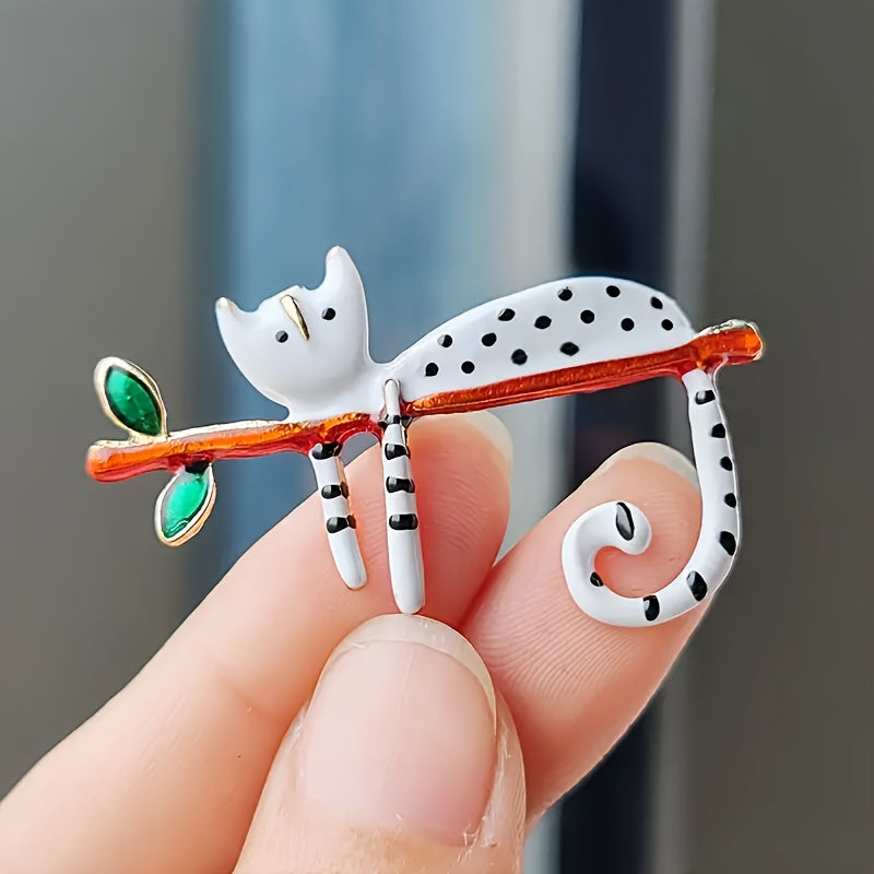 Vintage Style Spotted Cat Brooch for Women's Clothing Retro Animal Accessory