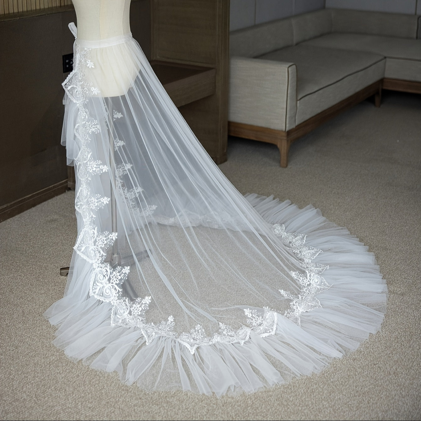 Women Lace Fishtail Wedding Dress Romantic Bridal Gown for Big Day