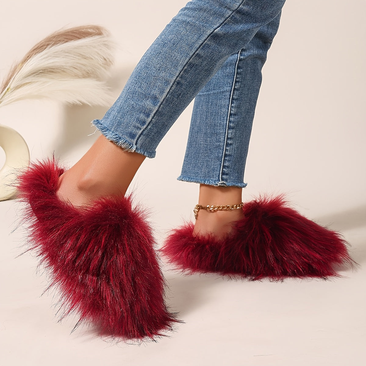 Ayollar uchun sun’iy mo‘'ynali choyshablar, barcha mavsumlar uchun, ichki va tashqi foydalanish uchun, sirpanmaydigan rezina tagli