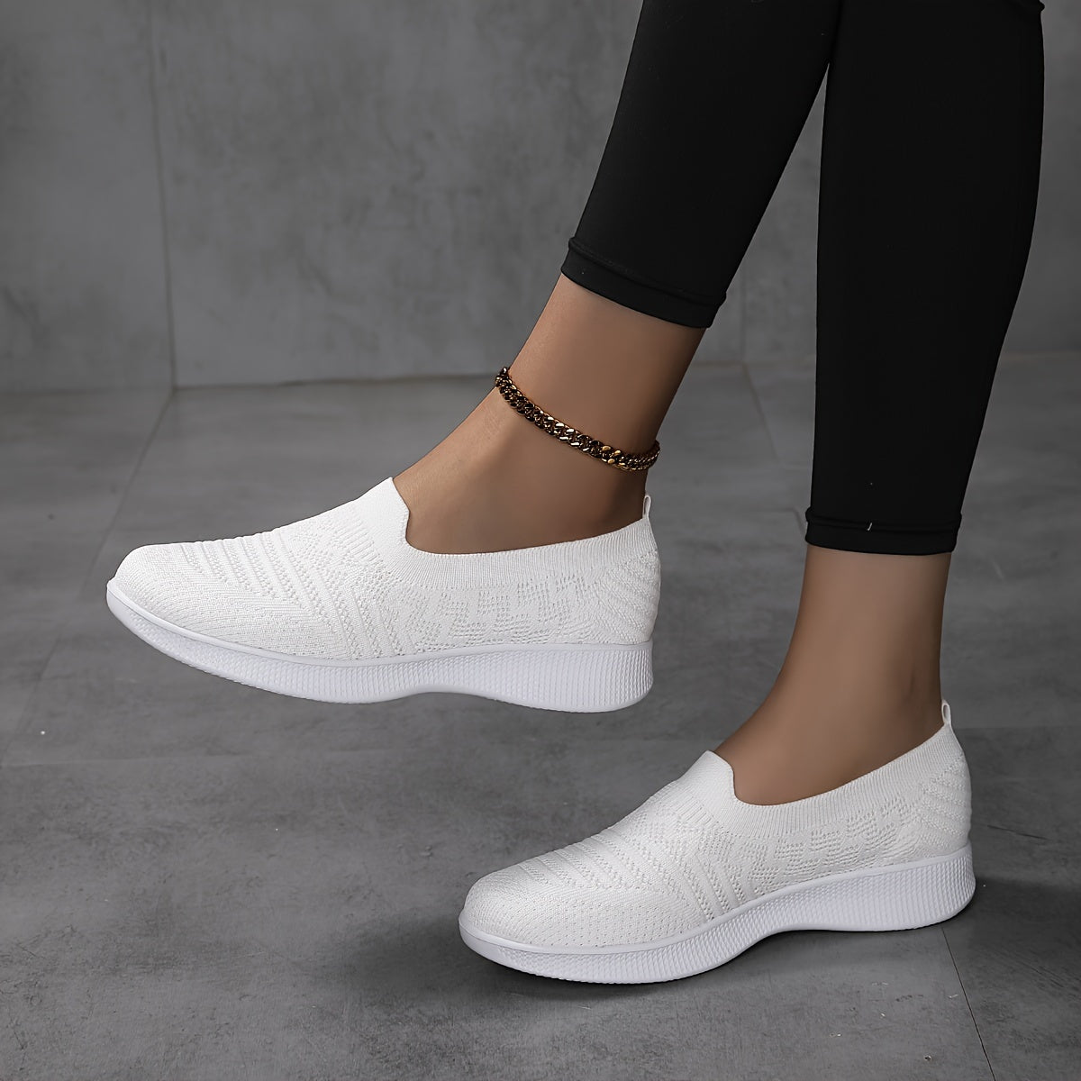 Women's Slip-On Sneakers Breathable Mesh Platform Flats for Walking and Fitness